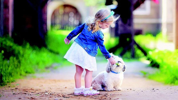 和狗狗交流.jpg 和狗狗交流.jpg